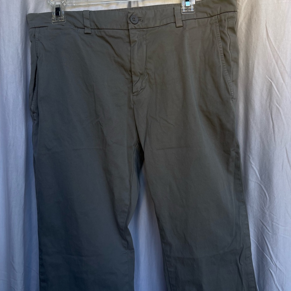 vineyard vines pants! barely worn